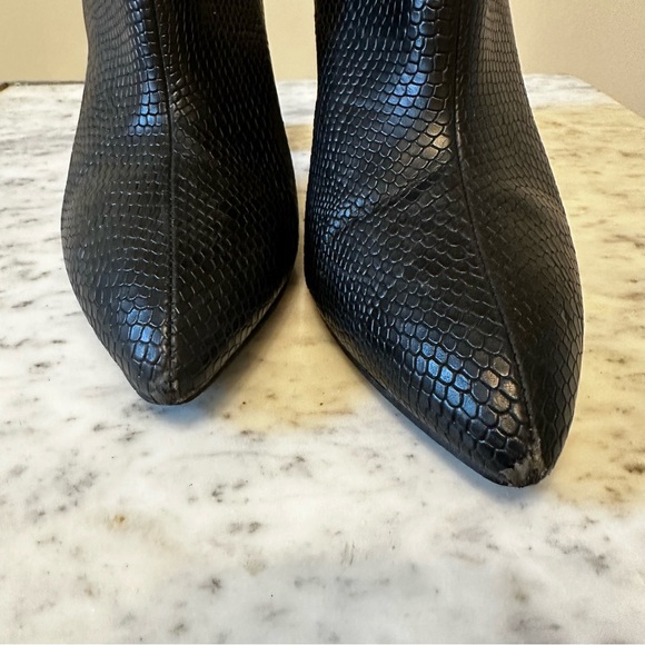 Boohoo Snakeprint Pointy Chunky Heel Booties - Picture 4 of 8